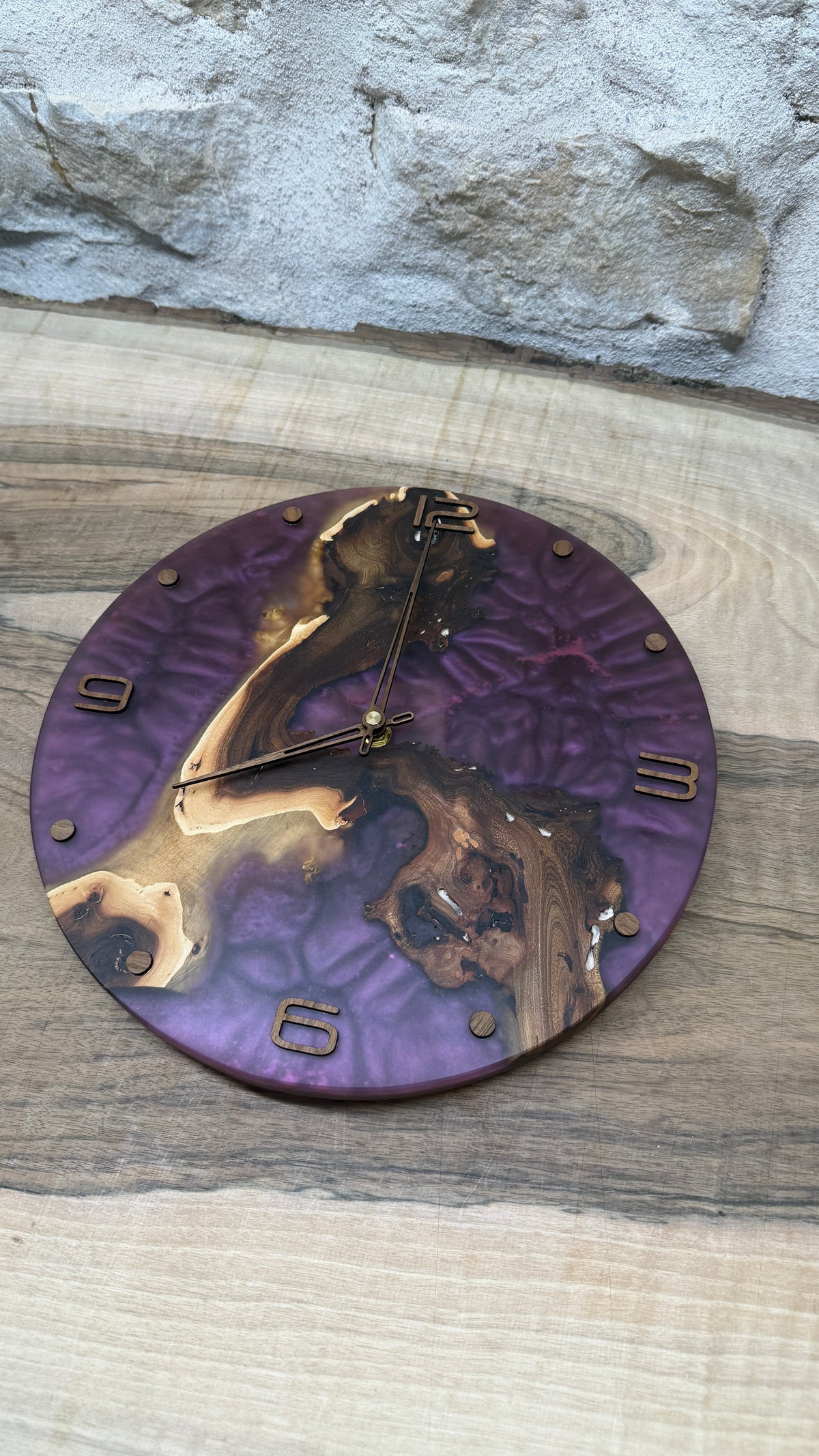 Horloge en orme noir