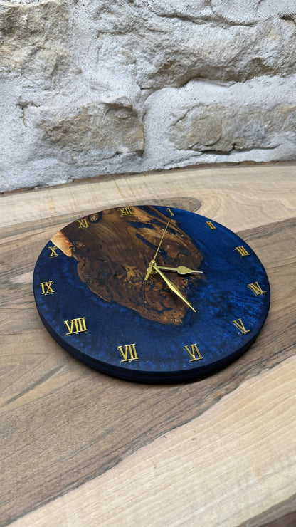 Horloge en orme noir