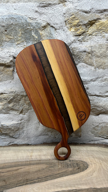 Planches apéritives en quetschier/ résine époxy
