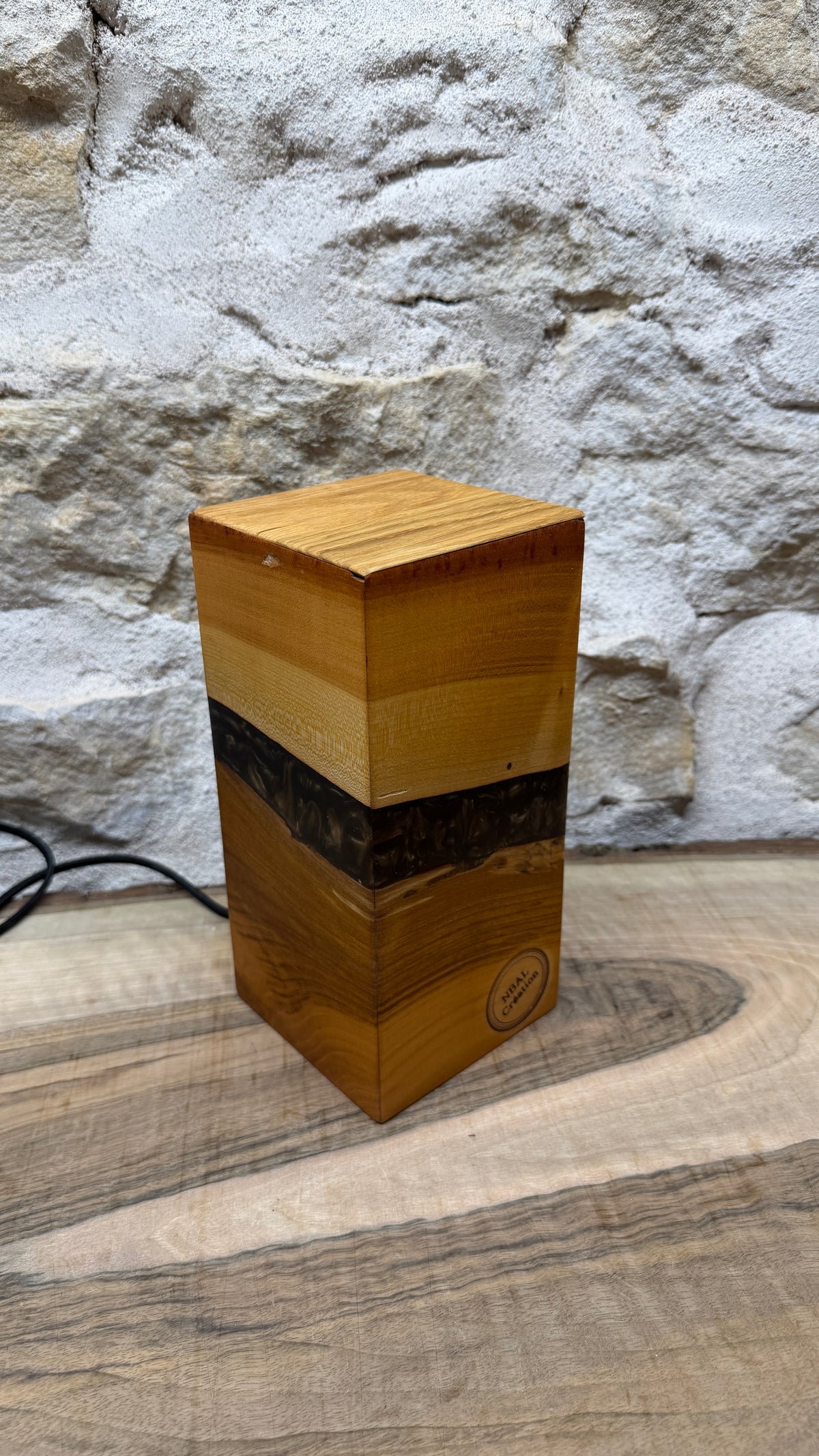 Lampe merisier/résine époxy