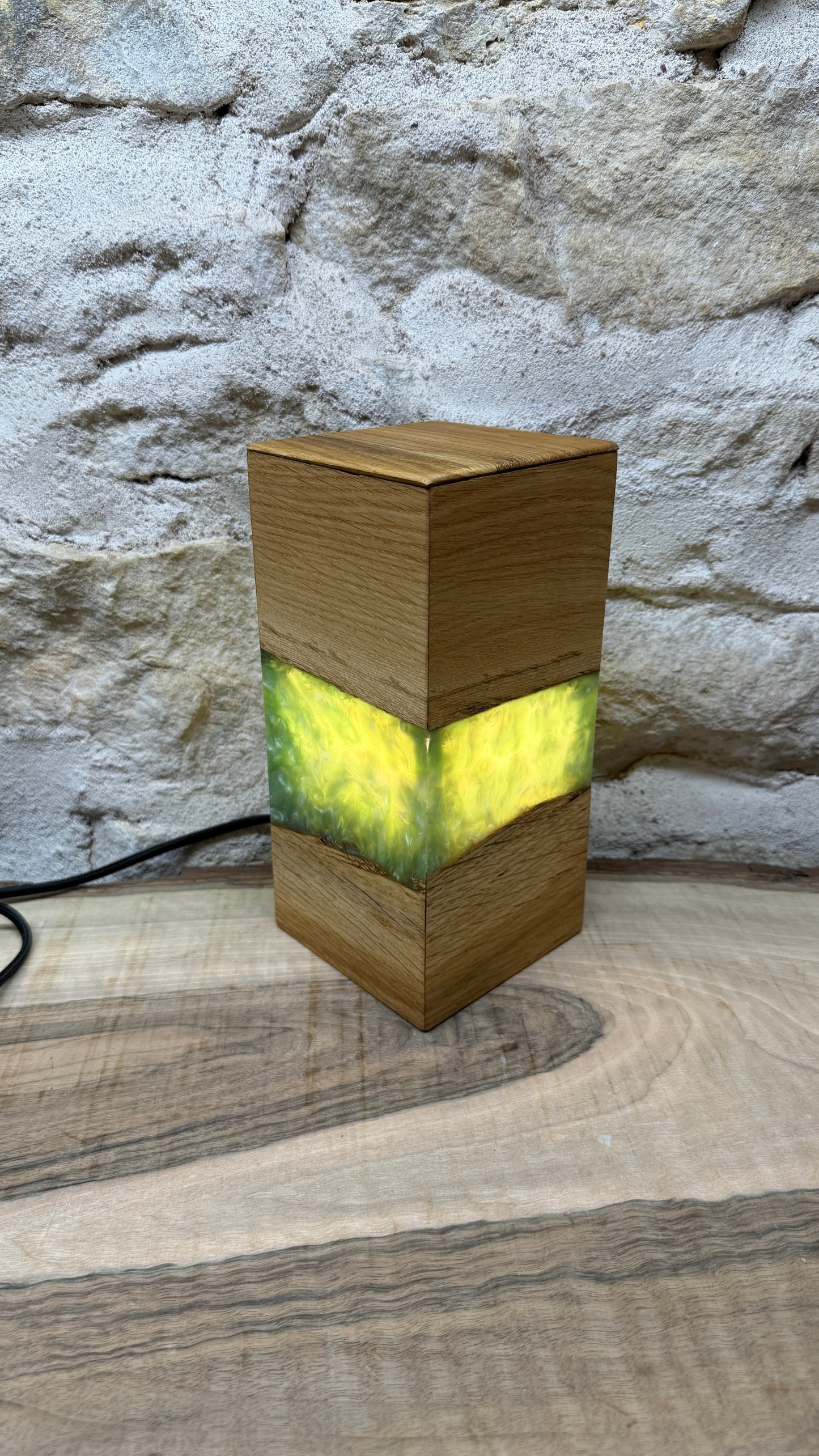 Lampe chêne/résine époxy