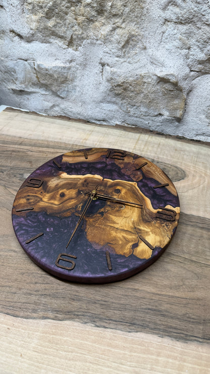 Horloge en orme noir