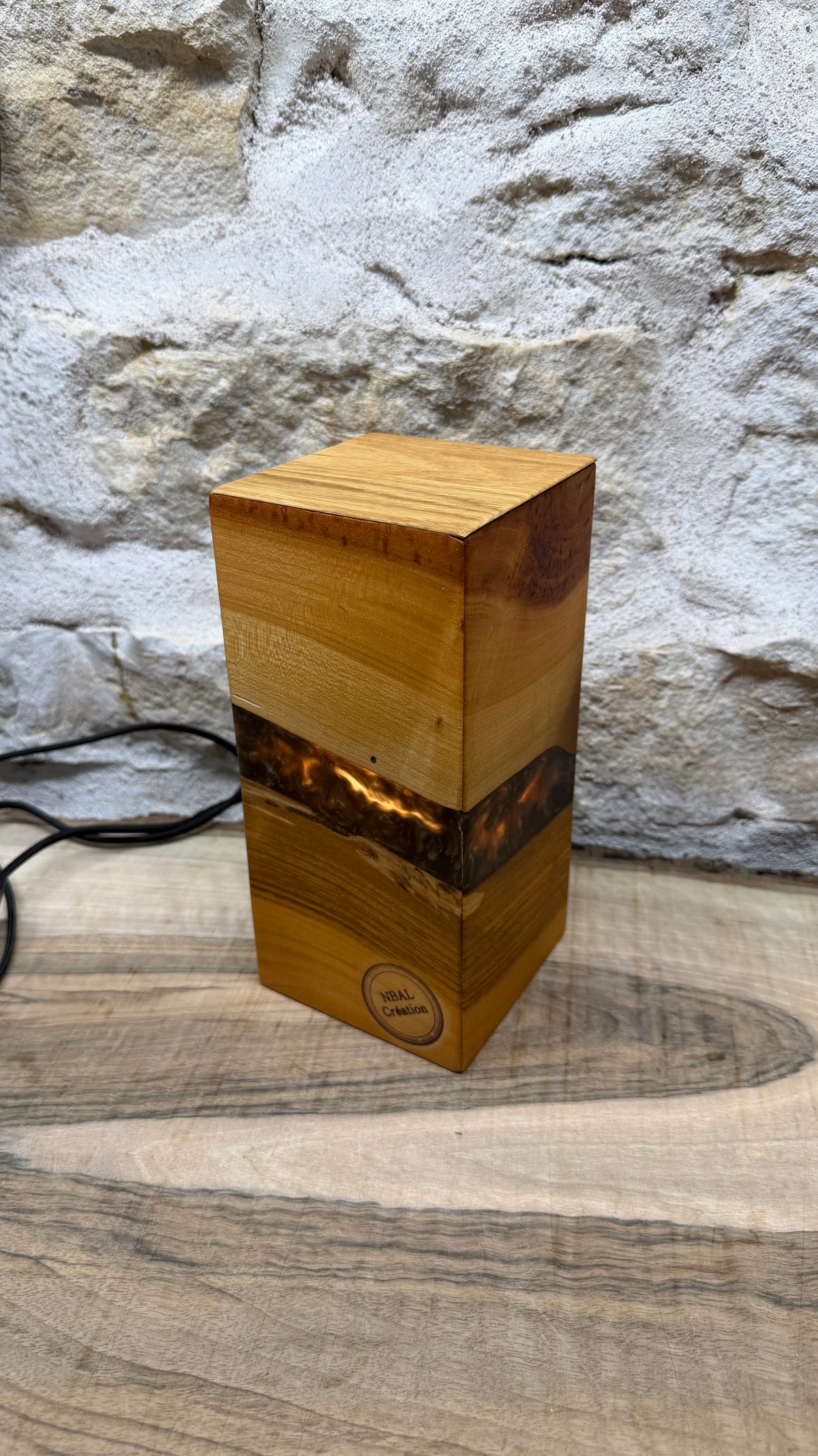 Lampe merisier/résine époxy