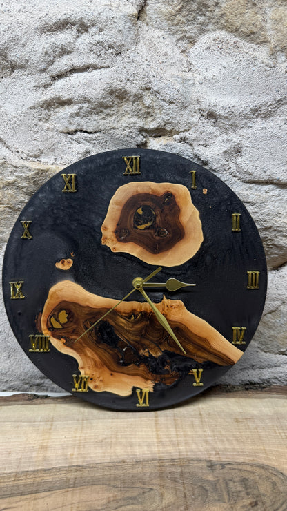Horloge en orme noir
