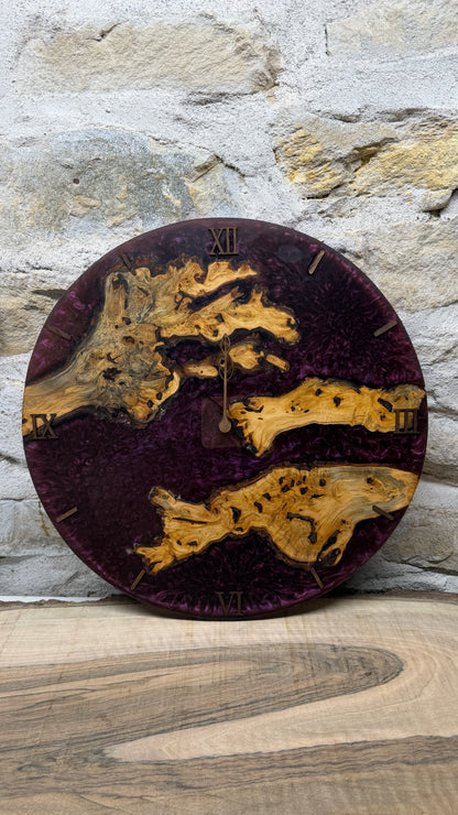 Horloge en poirier