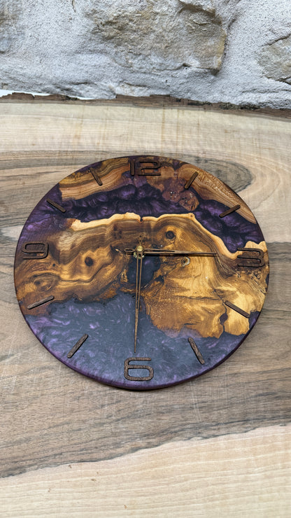 Horloge en orme noir