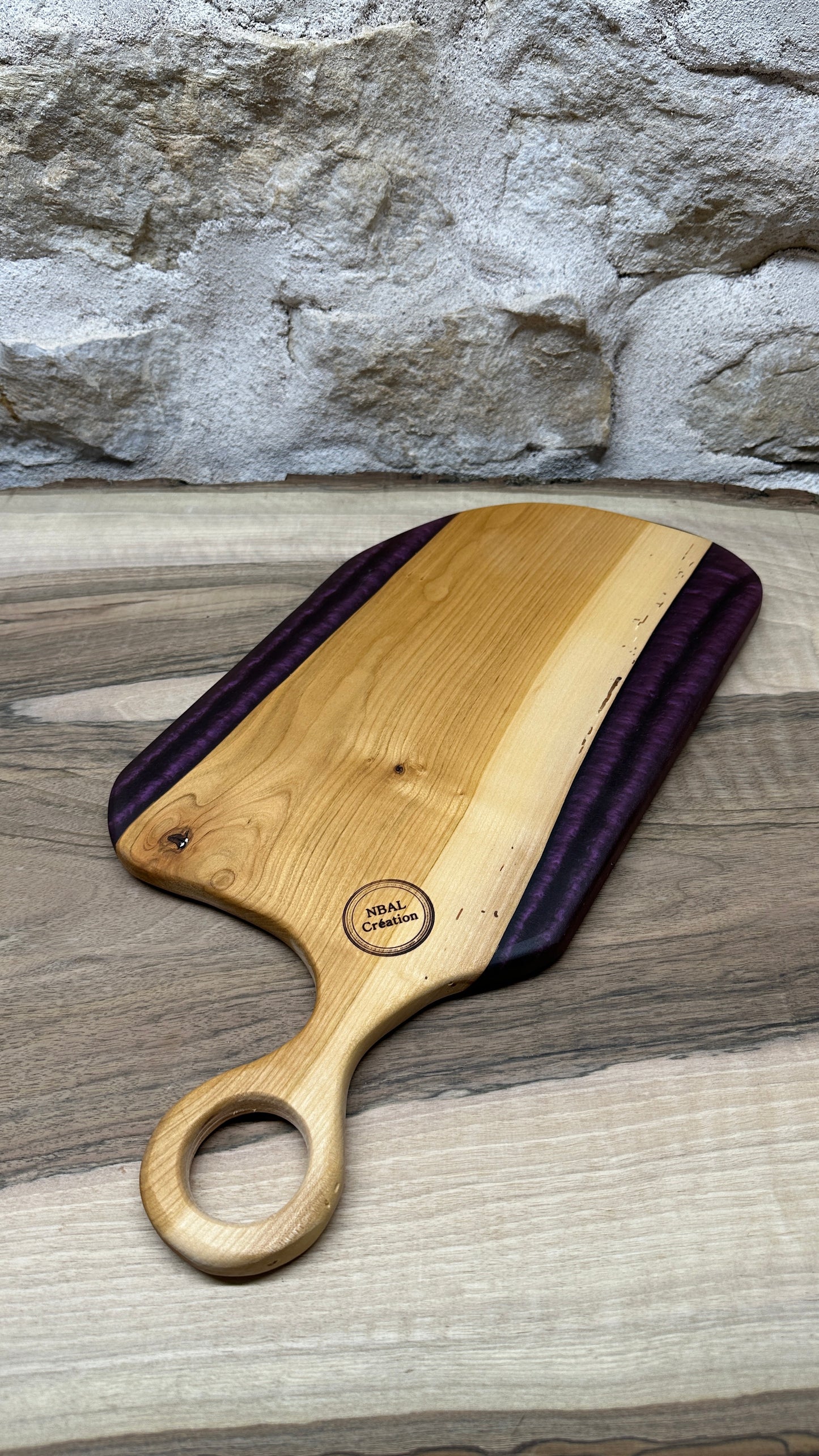 Planches apéritives en merisier  / résine époxy
