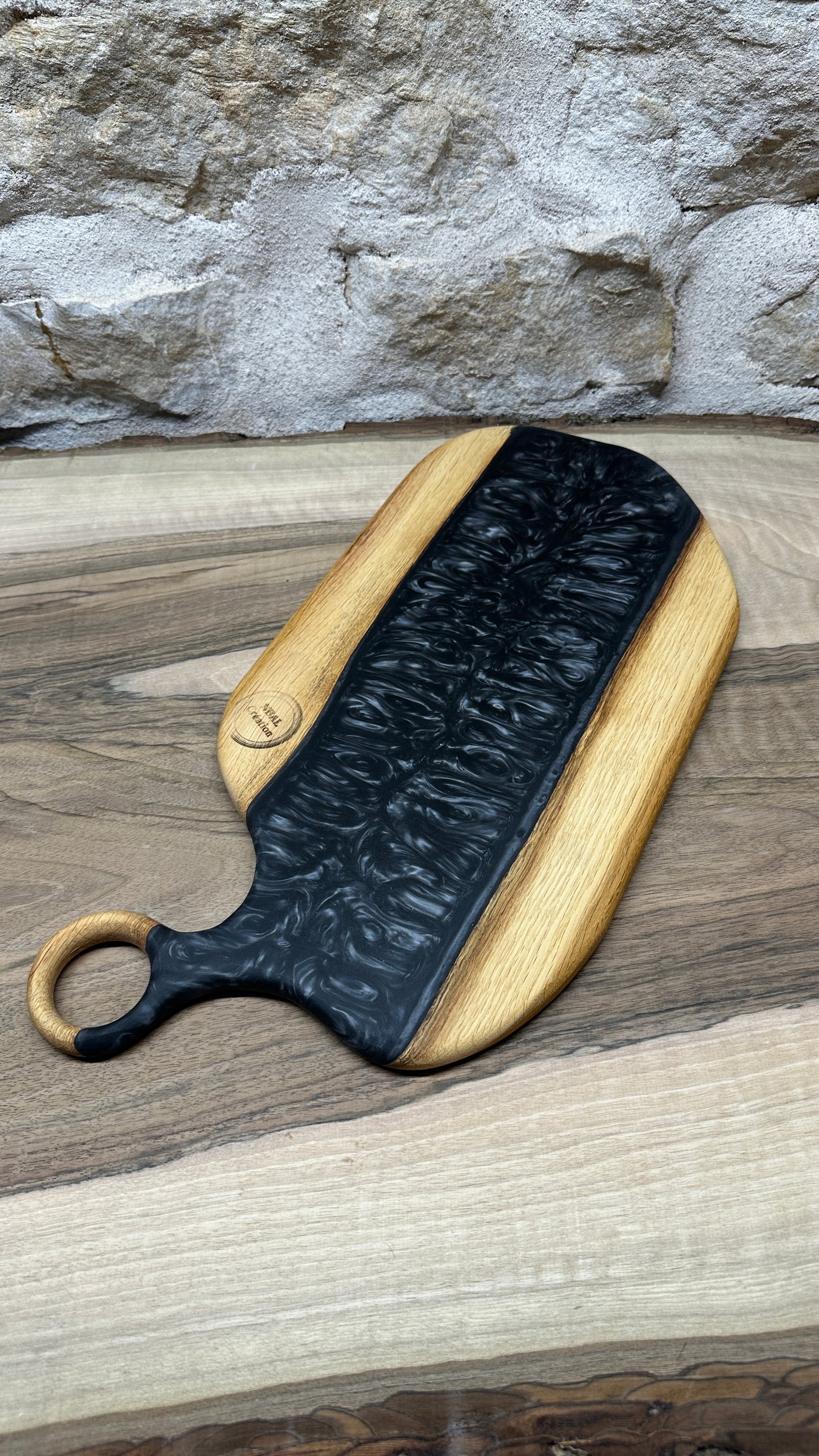 Planches apéritives en chêne/ Résine époxy