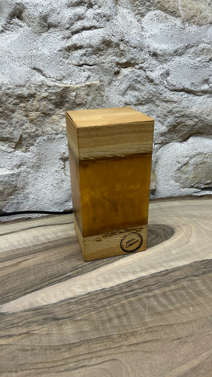Lampe chêne/résine époxy
