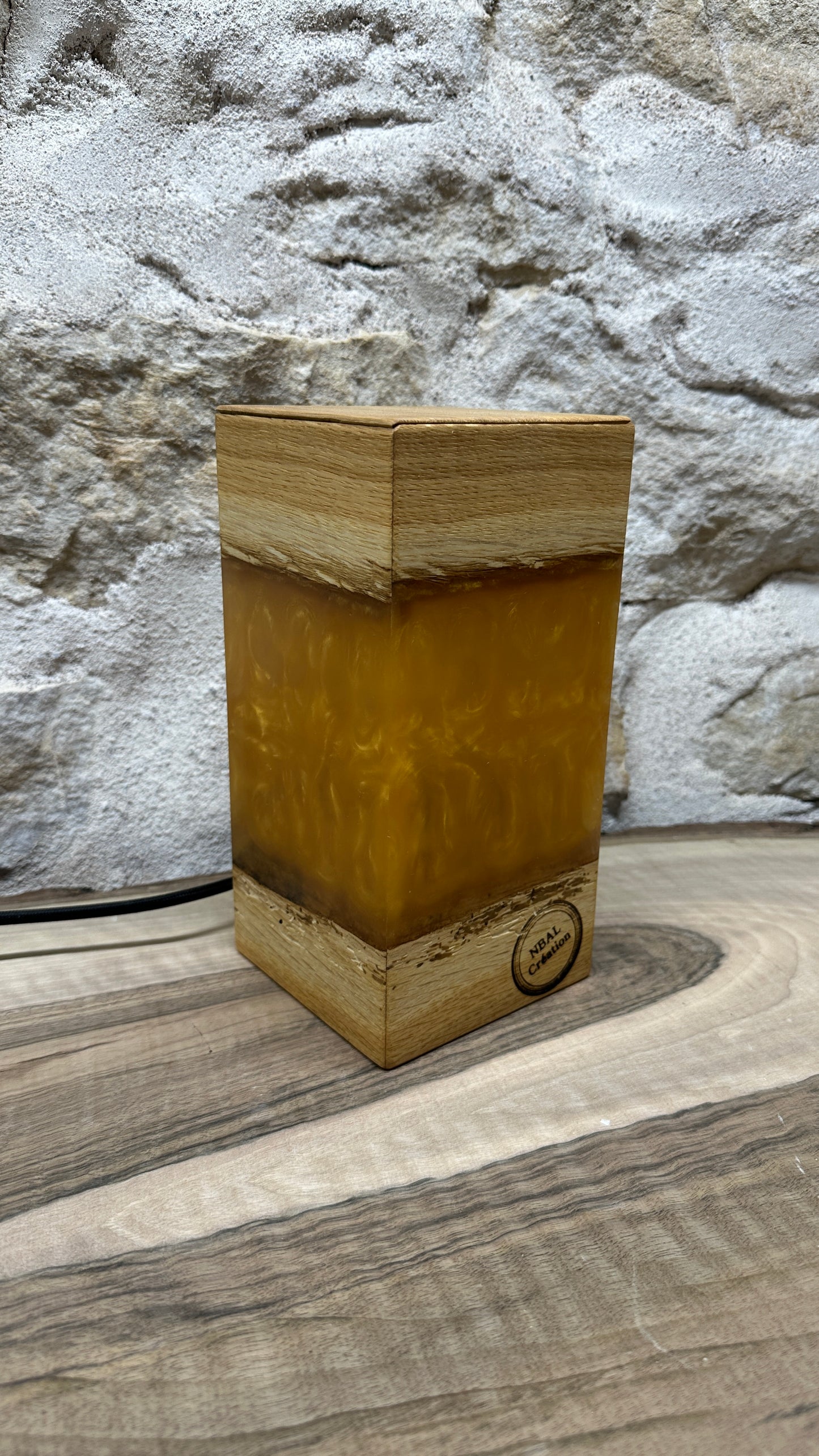 Lampe chêne/résine époxy