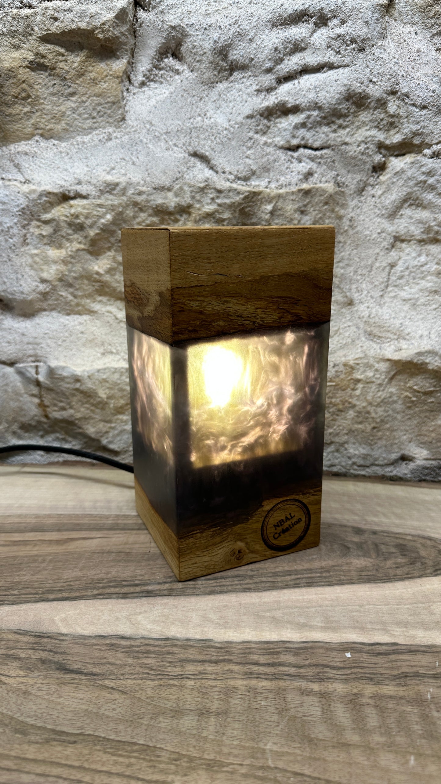 Lampe chêne/résine époxy