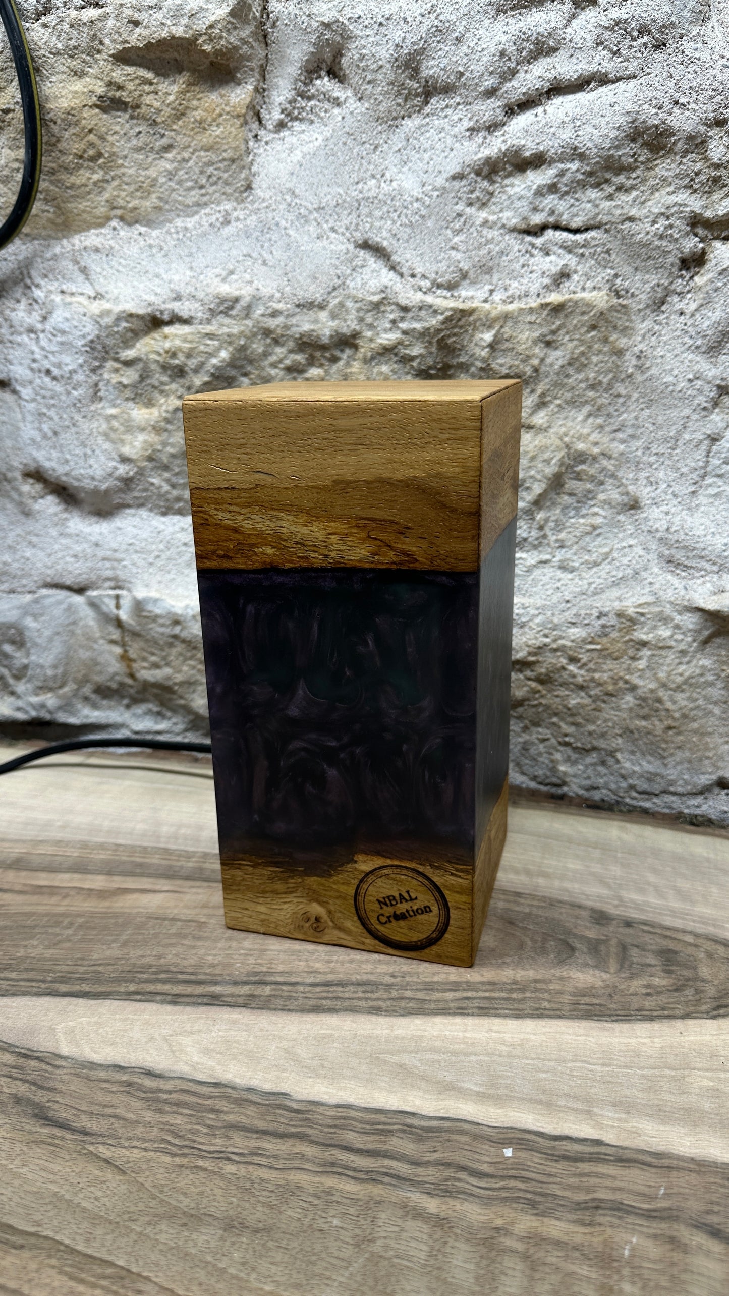 Lampe chêne/résine époxy