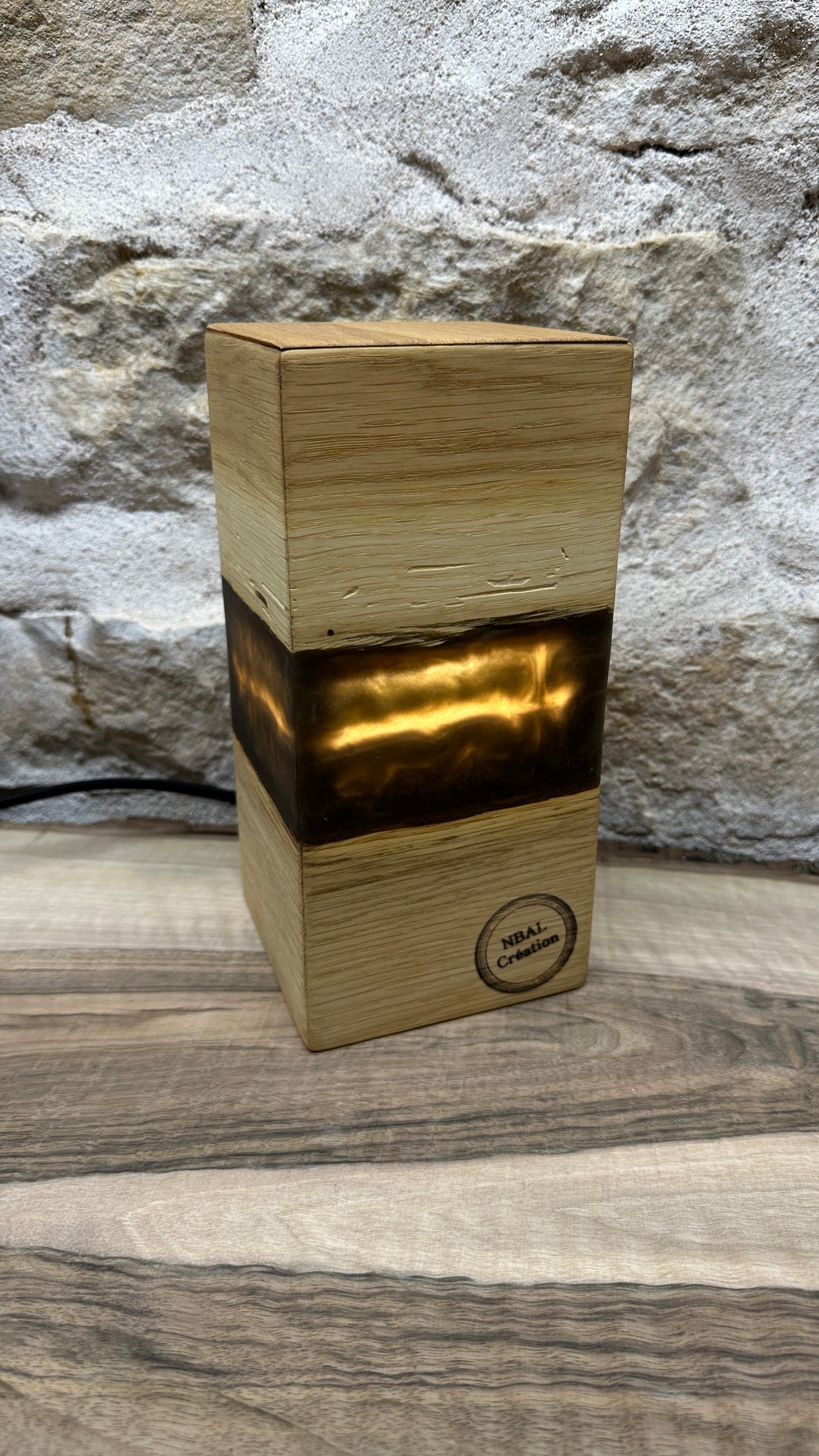 Lampe chêne/résine époxy