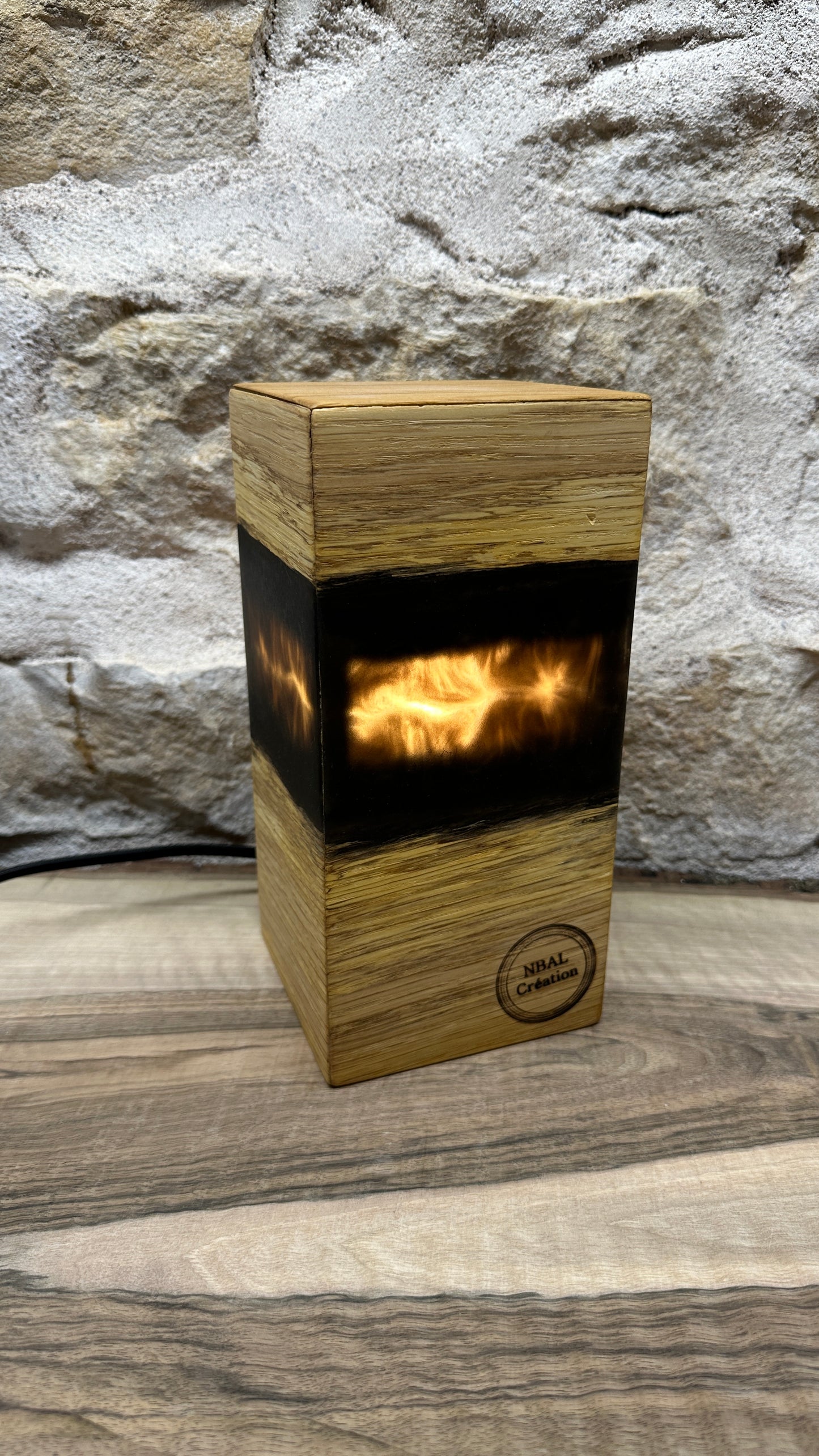 Lampe chêne/résine époxy