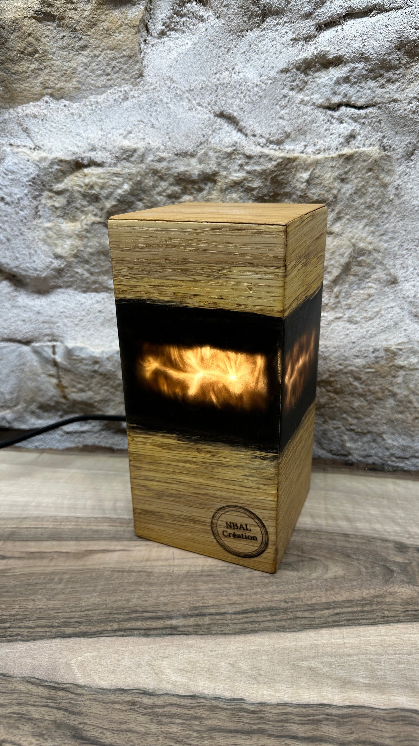 Lampe chêne/résine époxy