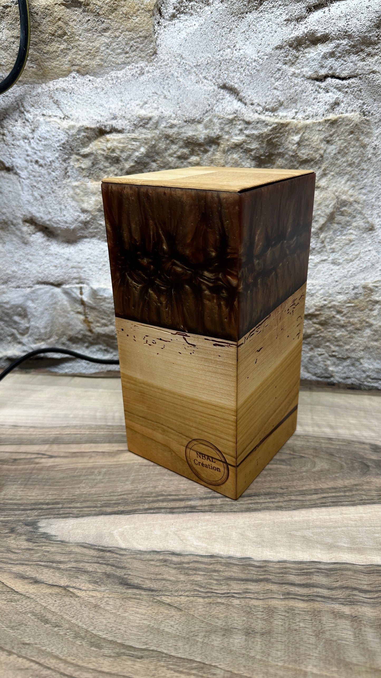 Lampe merisier/résine époxy