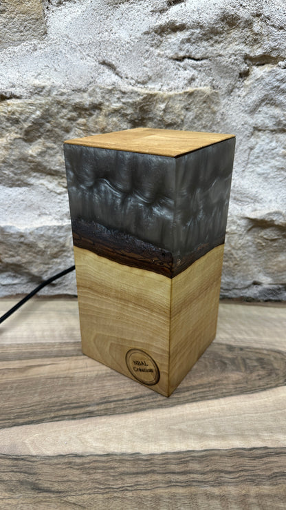 Lampe noyer/résine époxy