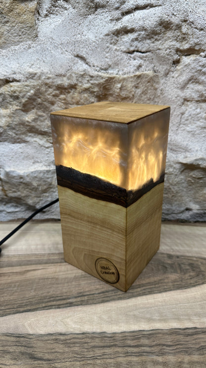 Lampe noyer/résine époxy