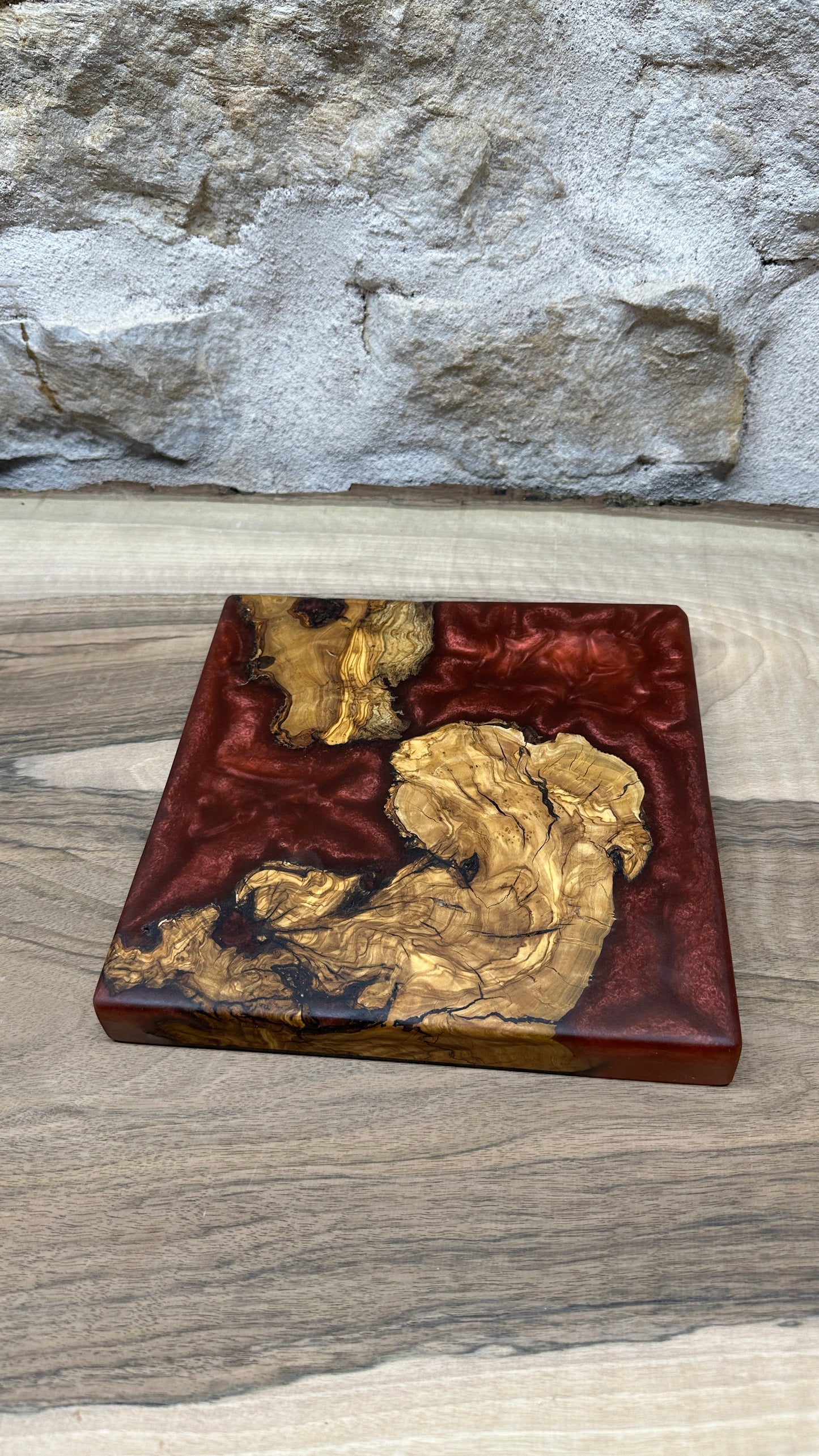 Dessous de plats racine d'olivier/ résine époxy