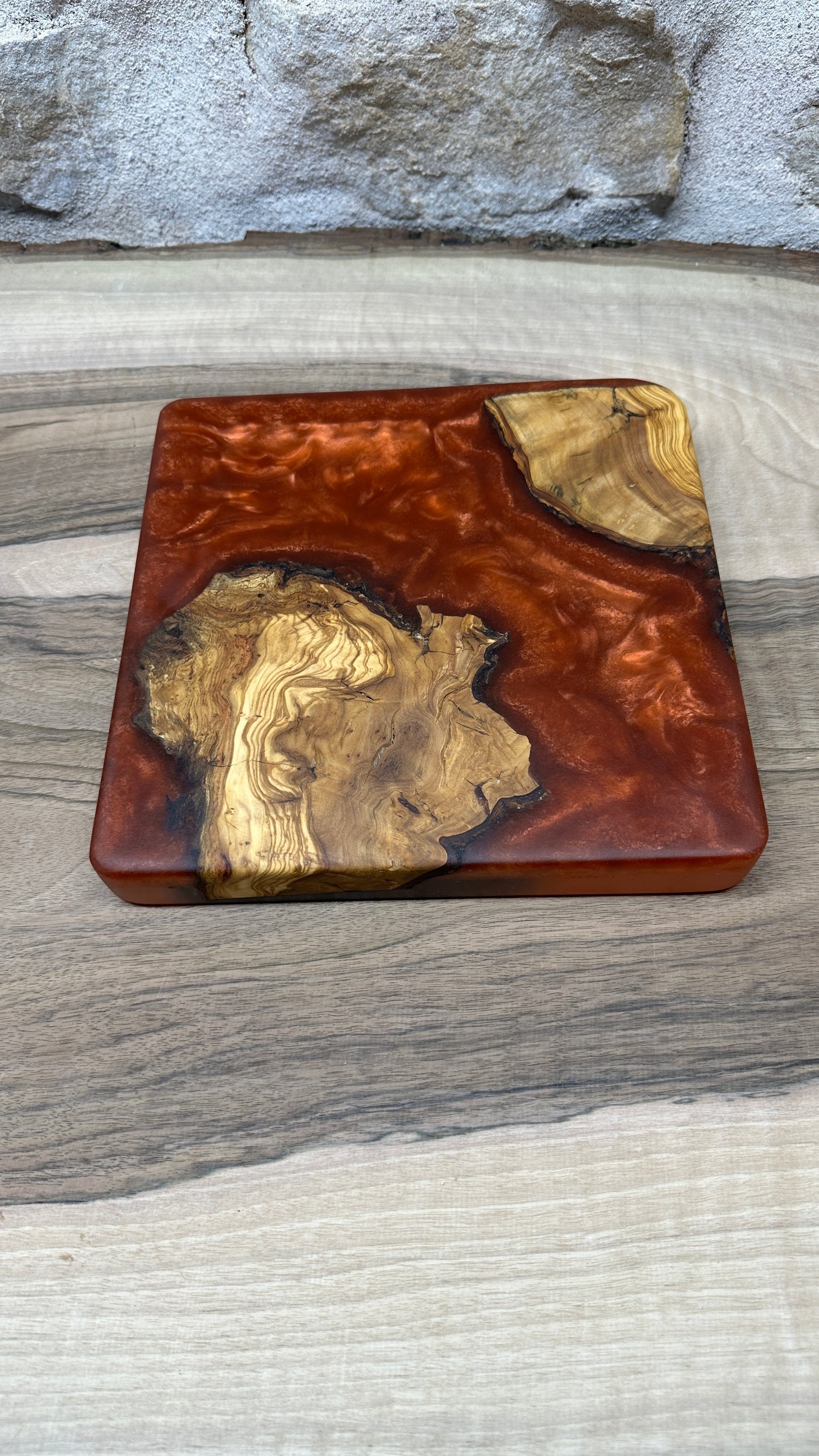 Dessous de plats racine d'olivier/ résine époxy