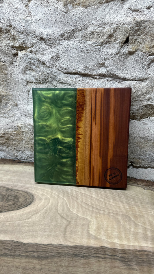 Dessous de plats en quetschier/ résine époxy