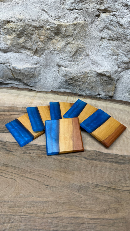 Lot de 6 dessous de verres en prunier et résine époxy